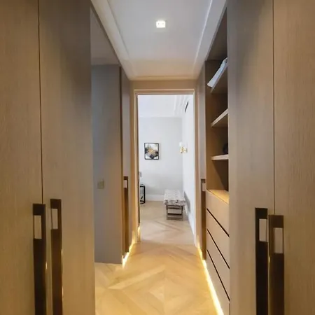 Penthouse Special Paris *