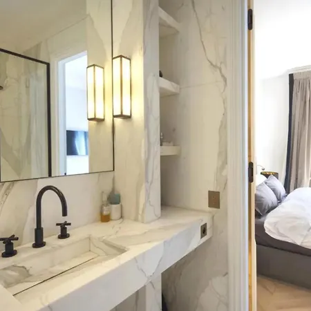 Penthouse Special Paris *