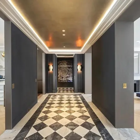 Penthouse Special Paris * باريس